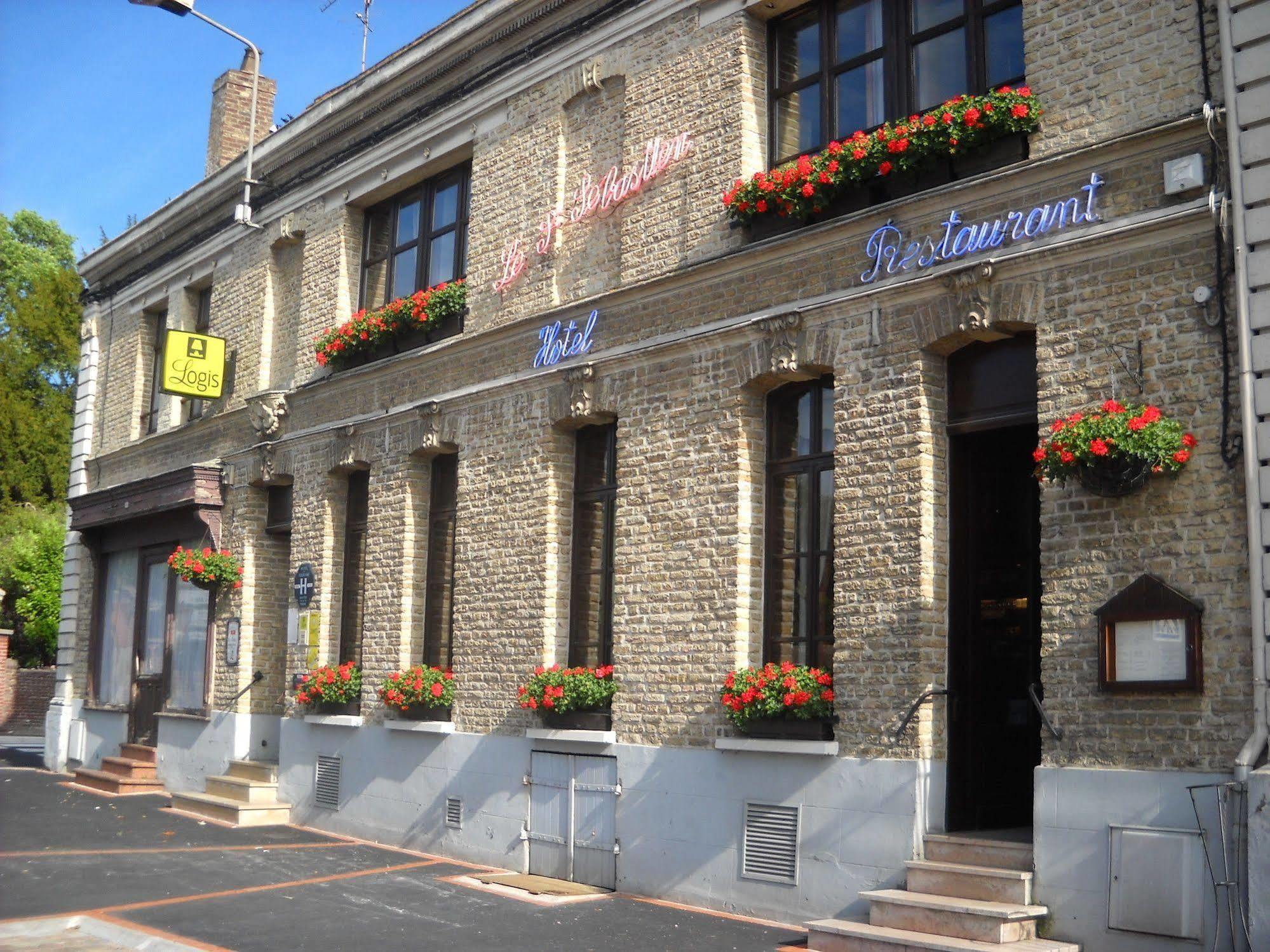 Le Saint Sebastien Hotell Blendecques Exteriör bild